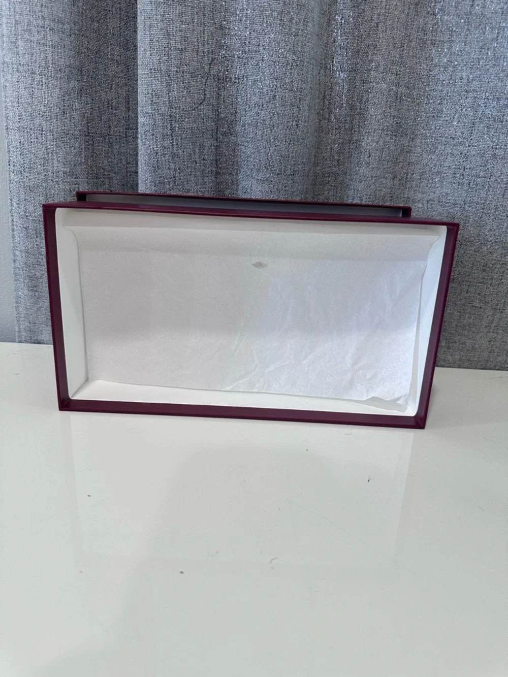 Authentic Gucci burgundy empty tie box with receipt holder. - Picture 4 of 7